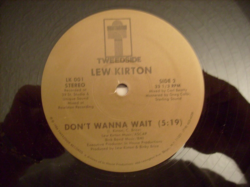 12'-LEW KIRTON-STUCK IN THE MIDDLE-1986-TWEEDSIDE REC 221402le2