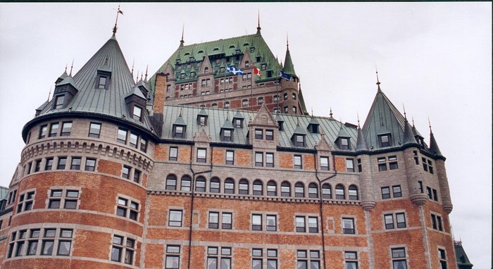 Vos plus belles photos (autre que disney) - Page 14 284094Le_Chateau_Frontenac_en_gros_plan