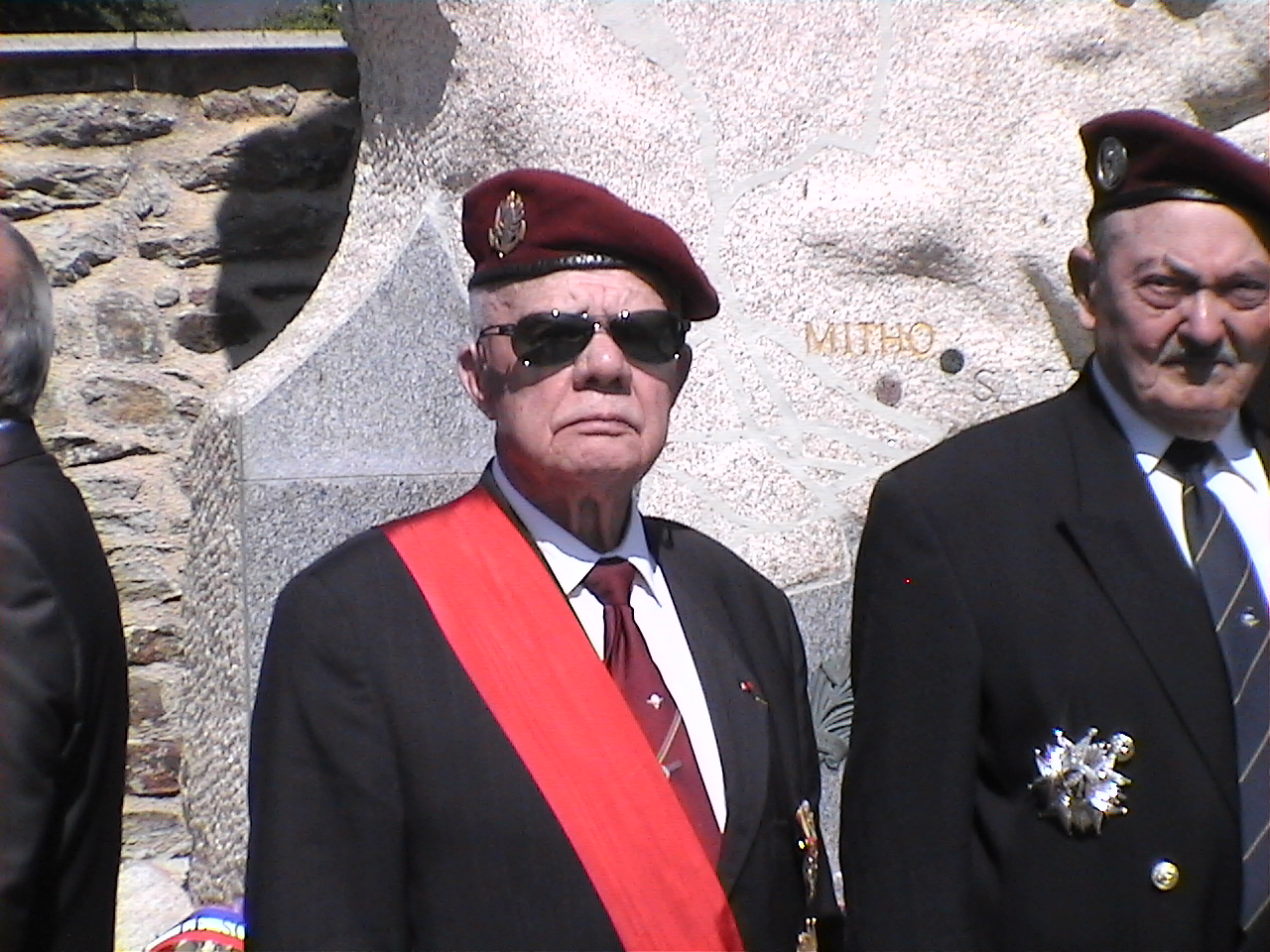 Cérémonie en hommage au Général BIGEARD au mémorial de Lauzach (56) 319749DVC02521