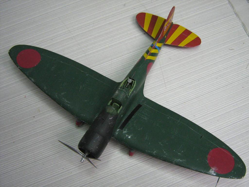 Aichi D3-A1 "Val" (Revell 1/48) 353744IMG_1592