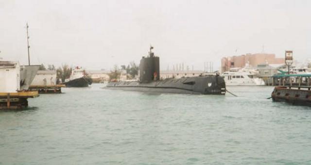 USN SOUS MARINS D'ATTAQUE CLASSE TANG 353837USS_Trout_2007