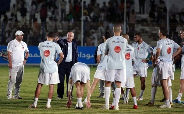 صور المنتخب الوطني*** صور نادرة أتحدى الجميع **** 37363612636_217396823792_121583493792_4082408_1994449_n