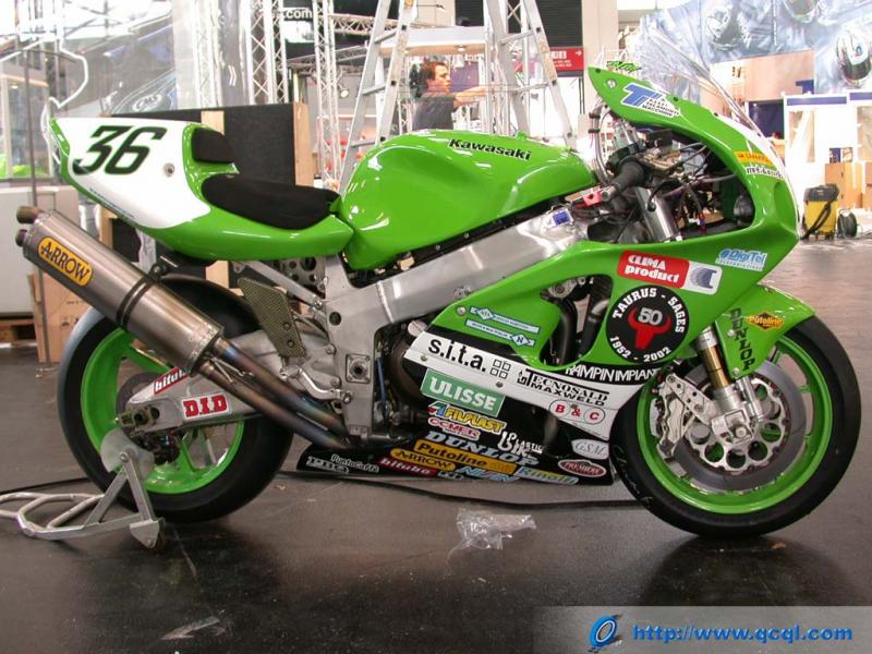 differents - Des ZXR et ZX7R ........Différents 376930100122