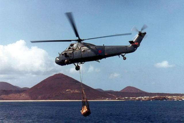 AGUSTAWESTLAND LYNX - Page 2 454035Westland_Wessex_Ascension_Island_1982