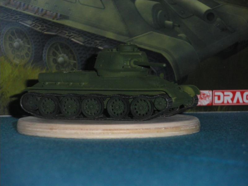 T34-85 Dragon 1/72ème  Patine terminée !!! 497681premiers_vert