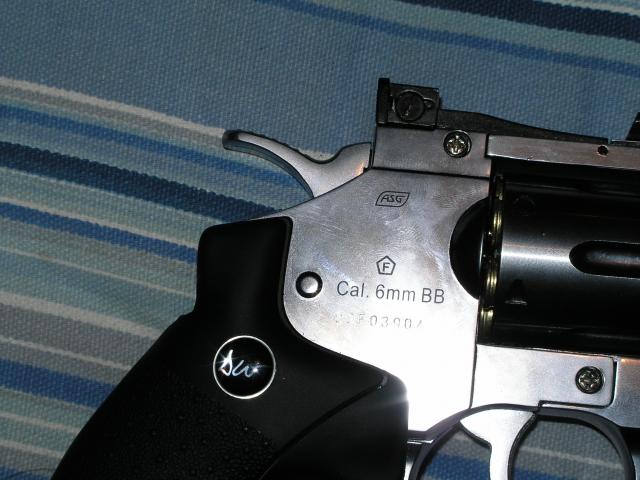 [Review] Dan Wesson 4" 592503vue_cal.