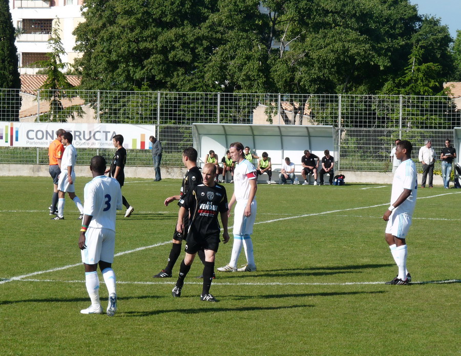 OLYMPIQUE DE MARSEILLE A LA UNE LES HONNEURS A LA DEUX LA DIVISION D "HONNEUR - Page 3 612401P1080889