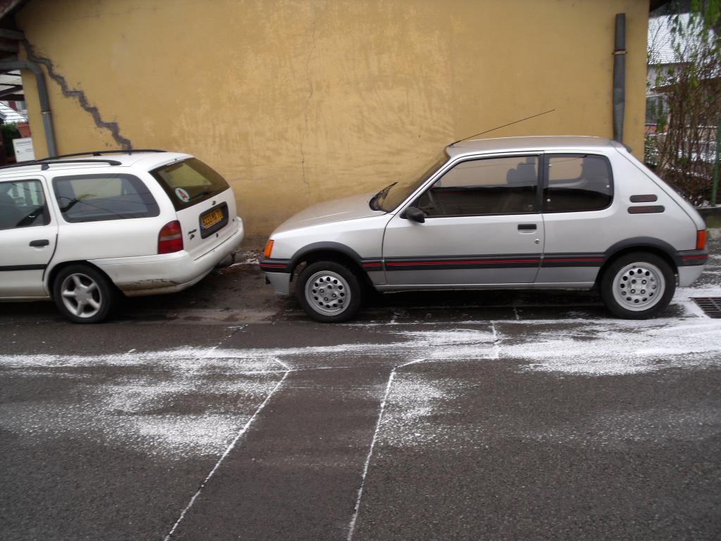 pit 25 [205 gti 1.6 115 de 89 gris futura] 658780gti_neige_018