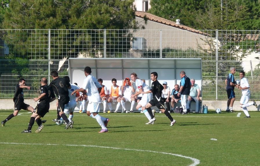 OLYMPIQUE DE MARSEILLE A LA UNE LES HONNEURS A LA DEUX LA DIVISION D "HONNEUR - Page 3 662413P1080901