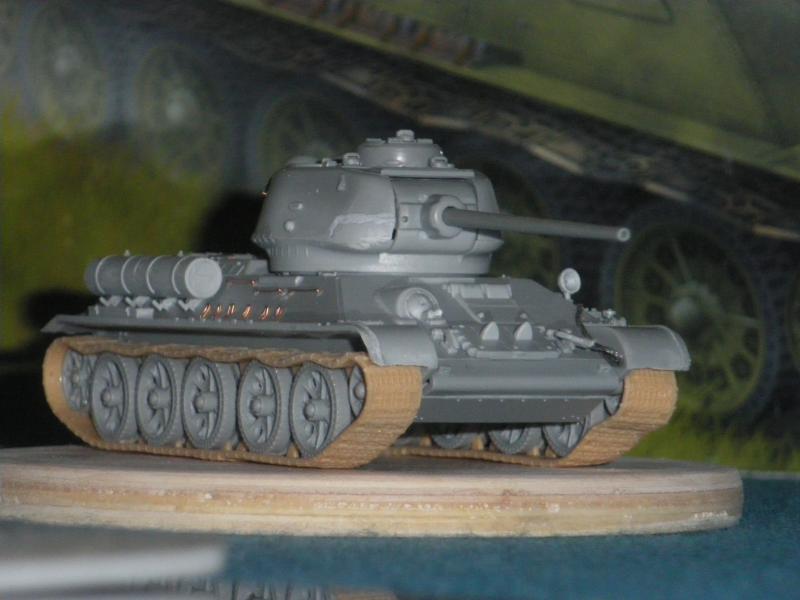 T34-85 Dragon 1/72ème - Page 2 778635pret_a_peindre_2