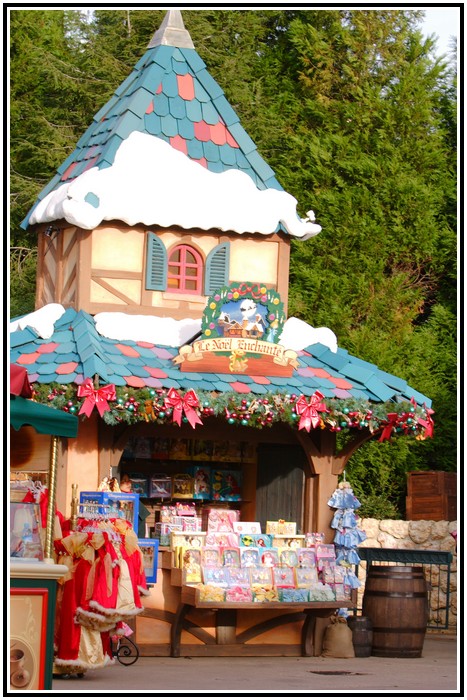 Le village de Noel de Belle - Page 2 841227paysage_disney0029