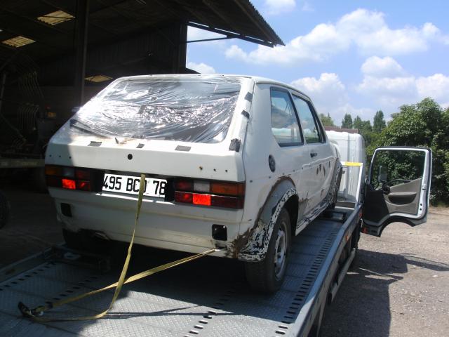 golf 1 gti 1600 travaux sa sent la fin :) 846393BILD0525