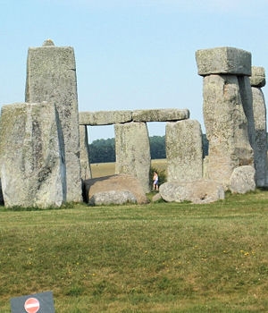 Croyez vous aux mystères, fantômes ... voici quelques histoires 889852monument_stonehenge_438879