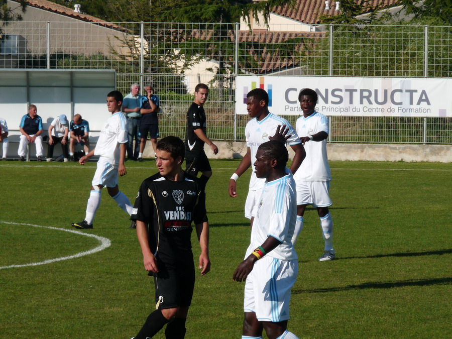 OLYMPIQUE DE MARSEILLE A LA UNE LES HONNEURS A LA DEUX LA DIVISION D "HONNEUR - Page 3 948257P1080912