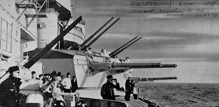 ALLEMAGNE CROISEURS DE BATAILLE CLASSE SCHARNHORST  - Page 1 999083Scharnhorst_armement_secondaire