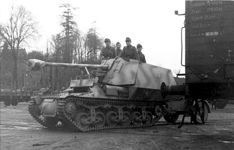 Sd. Kfz. 135 ou "Marder I" et "Lorraine Schlepper" 14422520