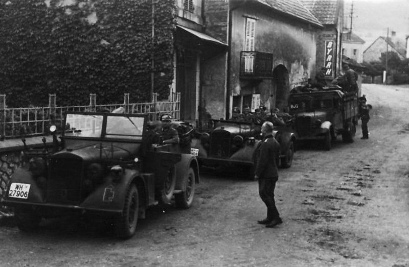 Les véhicules de marque Horch 23651025