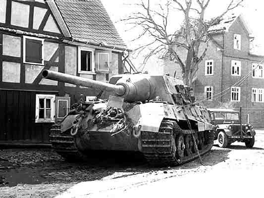 Panzerjäger Tiger Ausf. B ou Sd.Kfz. 186 "Jagdtiger  " 24542320