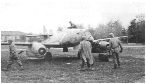 Messerschmitt Me 262 Schwalbe 25586018