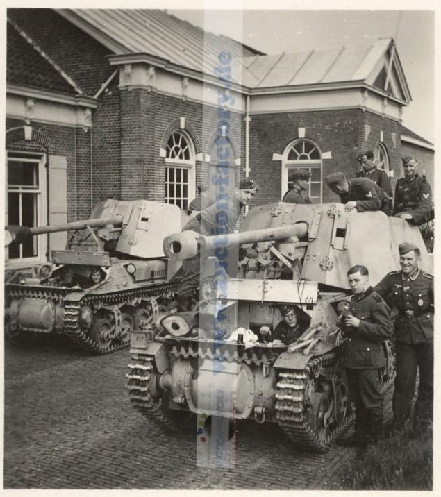 Sd. Kfz. 135 ou "Marder I" et "Lorraine Schlepper" 38229916