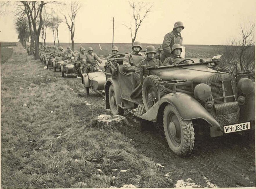 Les véhicules de marque Horch 442579