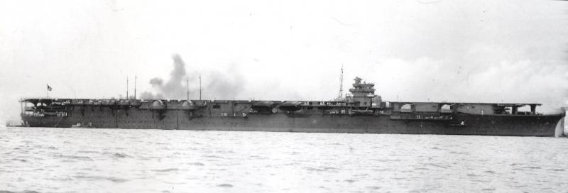 JAPON PORTE-AVIONS CLASSE SHOKAKU 552861Japanese_aircraft_carrier_shokaku_1941