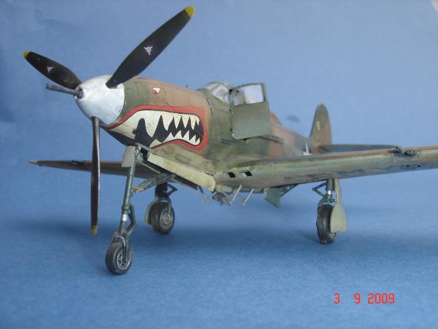 P 400 Airacobra Hasegawa 1/48e 756180septembre2009_058