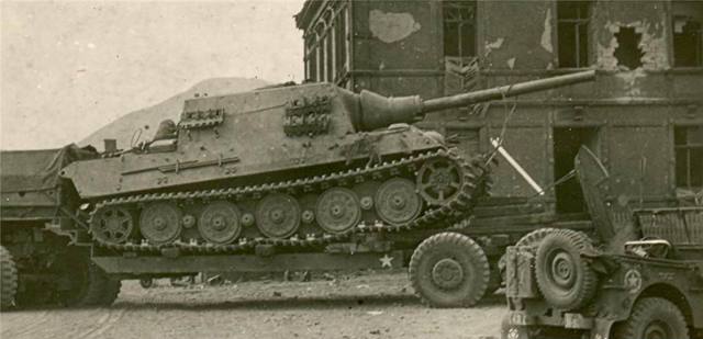 Panzerjäger Tiger Ausf. B ou Sd.Kfz. 186 "Jagdtiger  " 7957269
