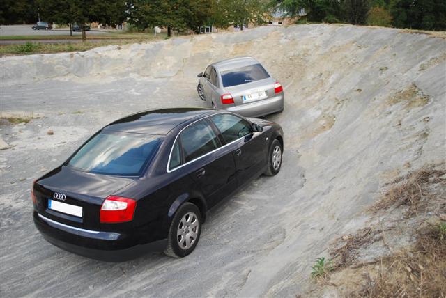 Petite rencontre entre cedricv12 et la gizzmobile!!! 825297DSC_0614__Small_