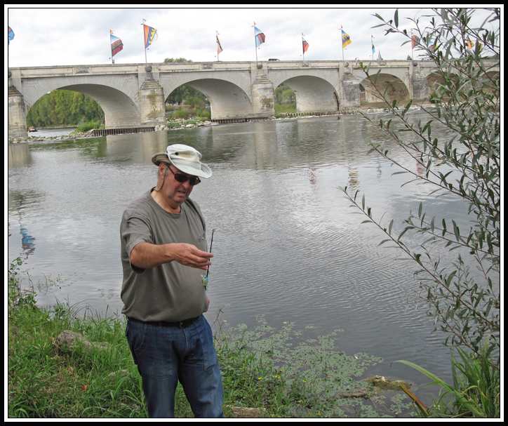 [Récit gagnant Septembre 2009] Le gamin sait maintenant comment faire 875606street_fishing_Luc