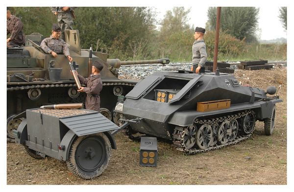 Figurines 1/6 89533sdkfz_252