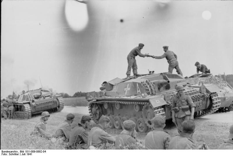 Sturmgeschütz III  ou Sd.Kfz 142 9061821