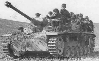 Sturmgeschütz III  ou Sd.Kfz 142 95360526