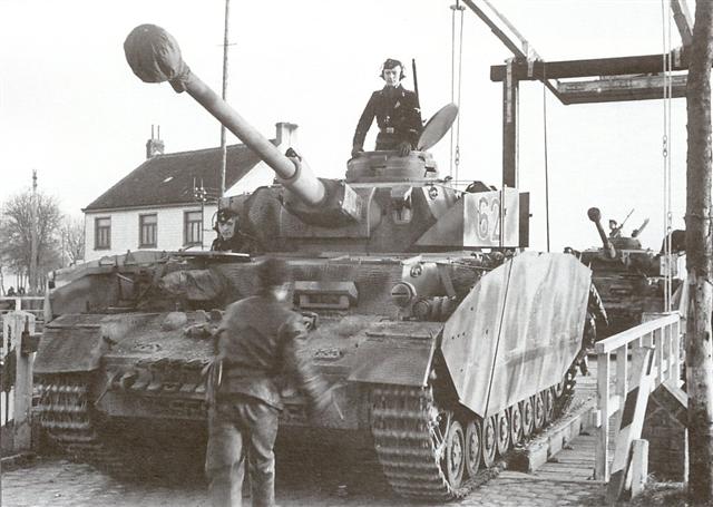 PzKpfW IV ou Sd.Kfz 161 9536246