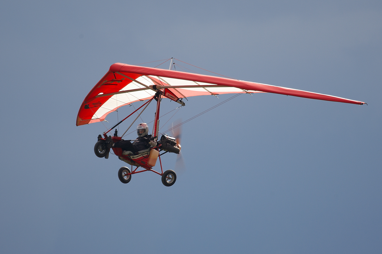 [14/04/2012] Aerodrome Fontenay le Comte (LFFK) Oqm8