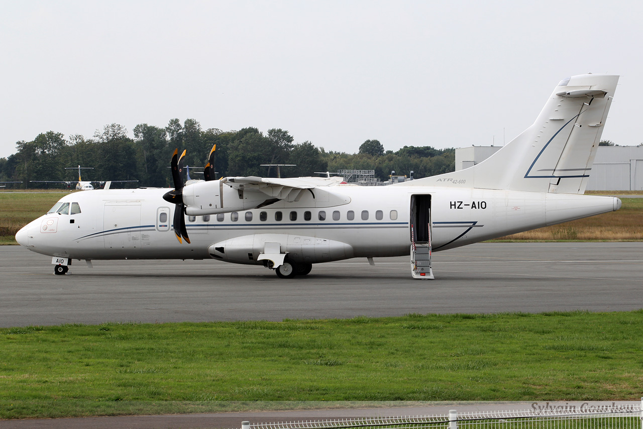 ATR 42 Alpha Star Aviation HZ-A10 le 27.09.13 4c4t