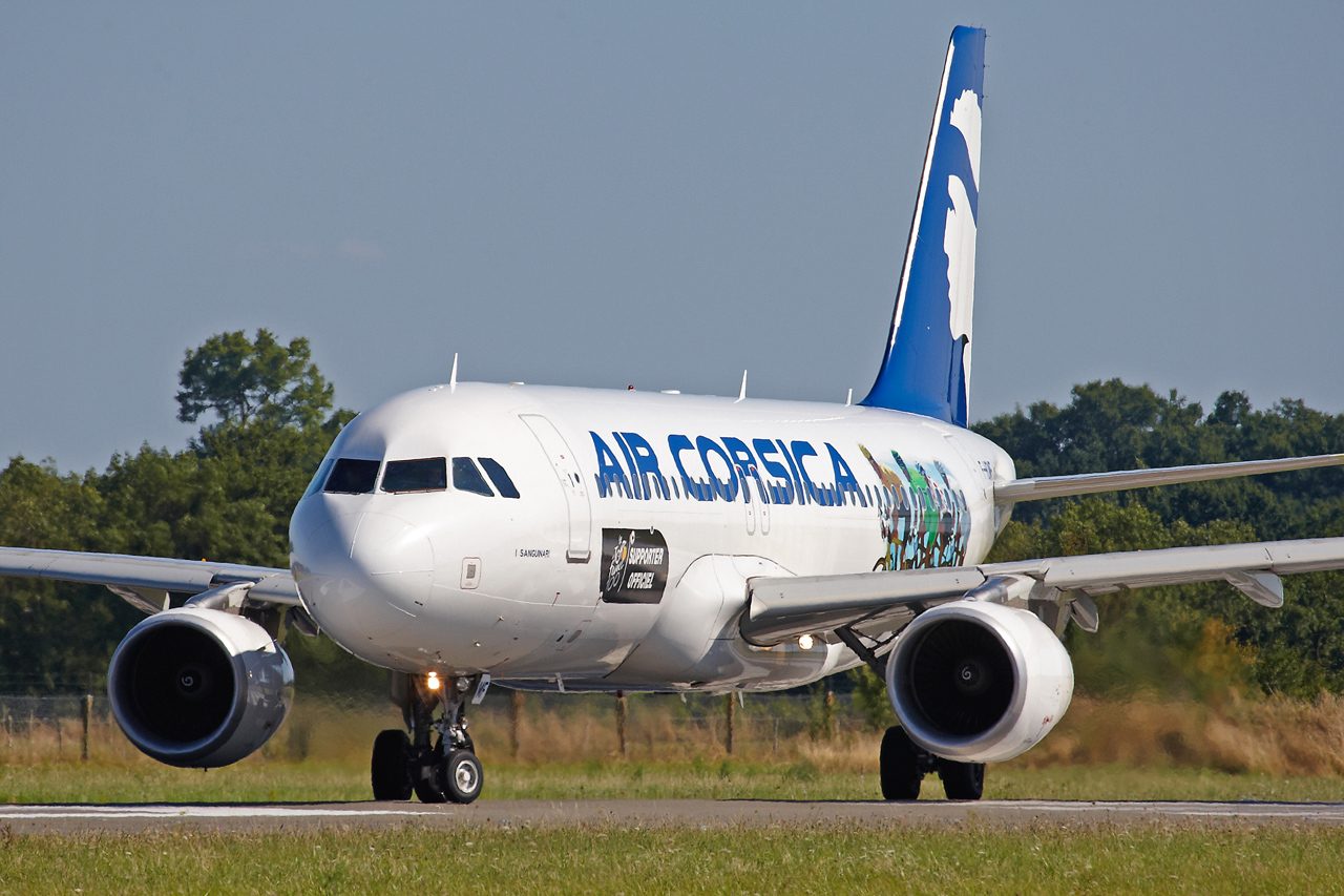 [02/05/2012] A320 F-HDMF AIR CORSICA Tour de France 2013 7h9z