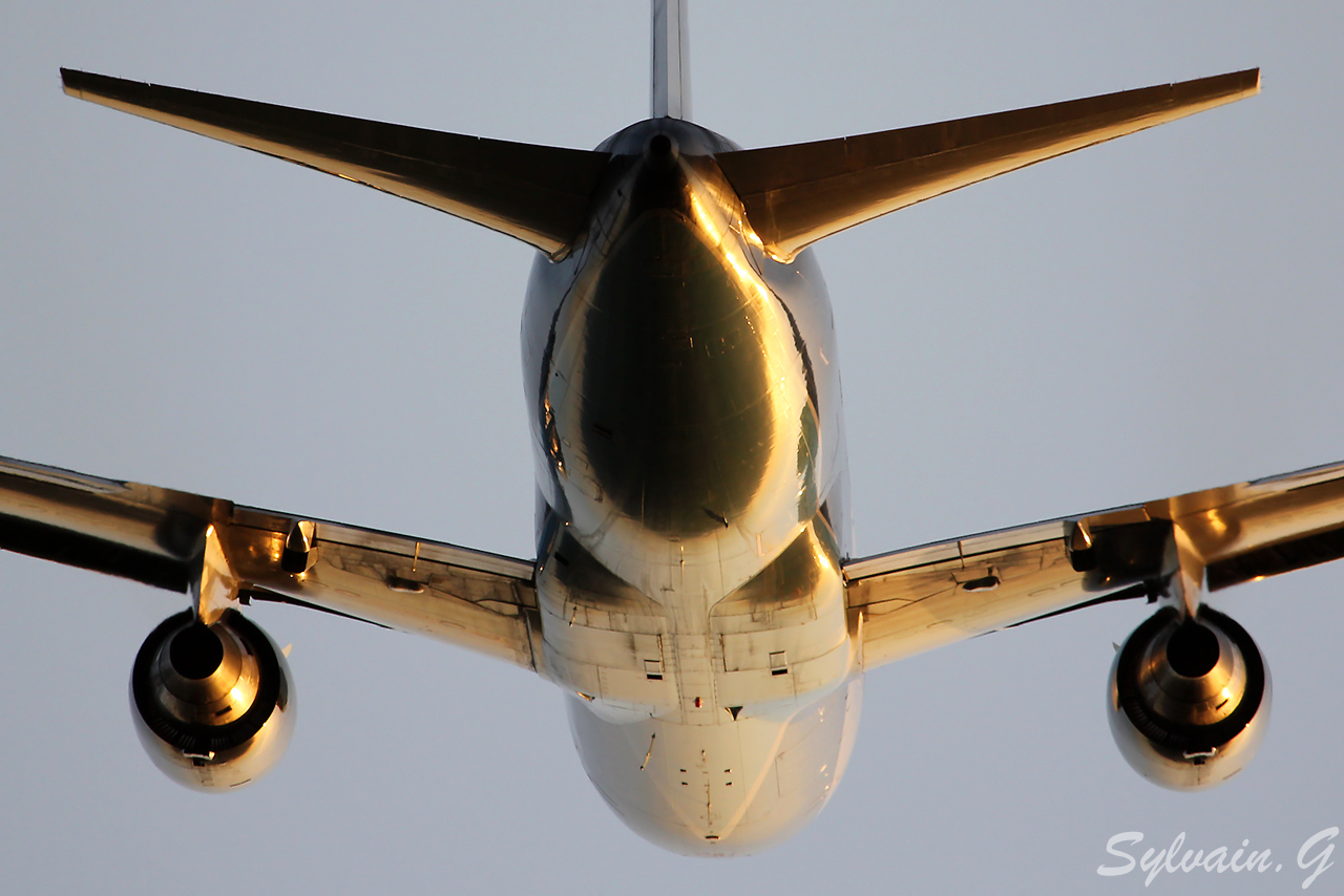 Boeing 767-219/ER(BDSF) Star Air OY-SRG le 28.06.12 Oysrg1