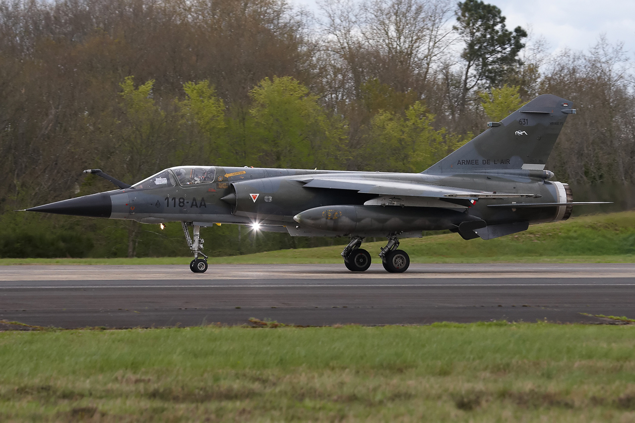 [11/04/2013] Base Aérienne 118 de Mont de Marsan: Centenaire de la "Cocotte" escadrille BR11...  61oo