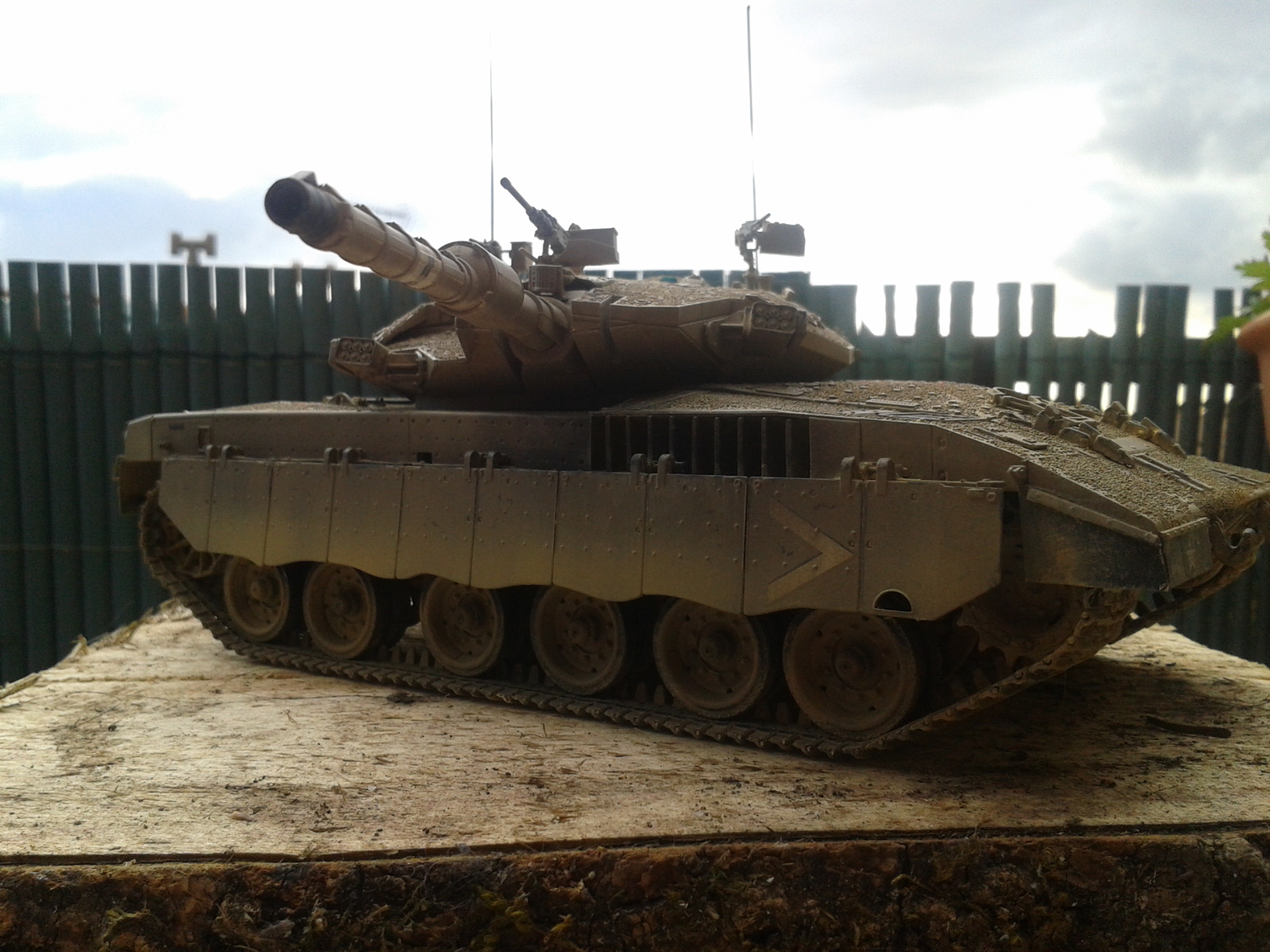 IDF MERKAVA MK.3D EARLY au 1/35 By Meng....Terminer !!! 20130402175513