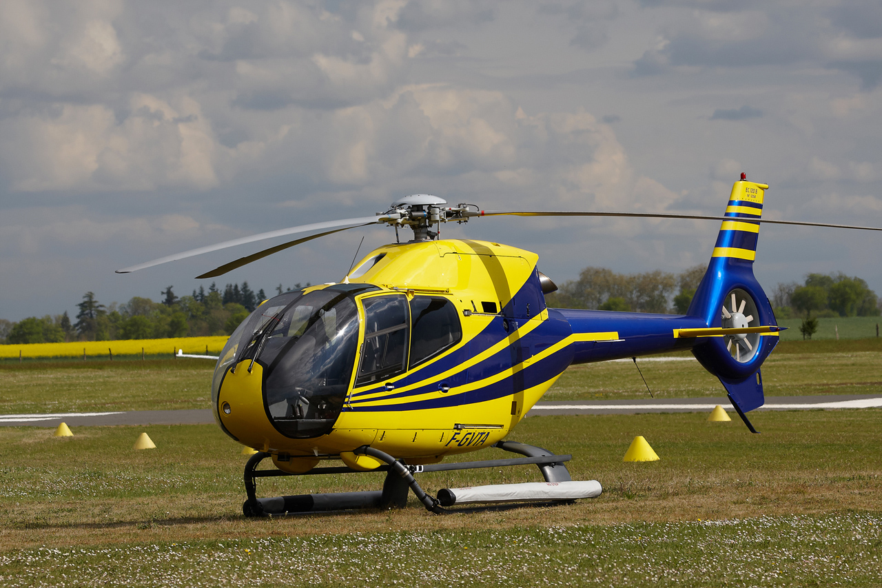 [14/04/2012] Aerodrome Fontenay le Comte (LFFK) Ine2