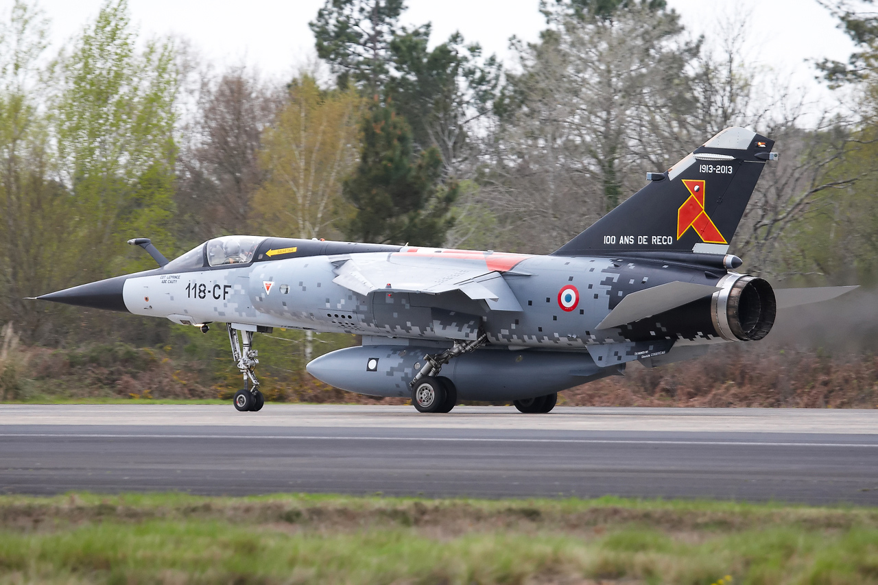 [11/04/2013] Base Aérienne 118 de Mont de Marsan: Centenaire de la "Cocotte" escadrille BR11...  Nugc