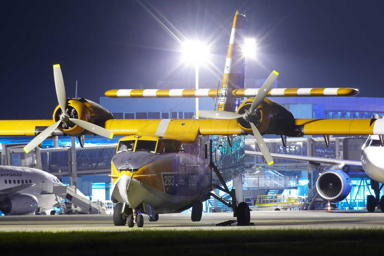 [23/05/2012] Canadair CL-215 (C-FAYN & C-FAYU) Buffalo Airways Hcq2