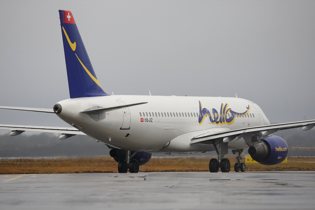 [18/02/2012] Airbus A320 (HB-JIZ) Hello 3ffl