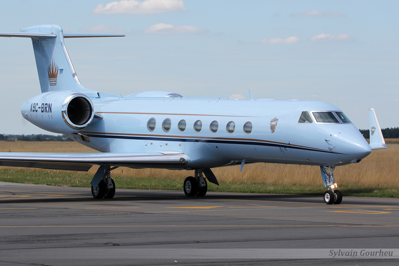 Gulfstream Aerospace G-V-SP Gulfstream G550 Bahrain Royal Flight A9C-BRN le 15.08.13 - Page 2 U40t