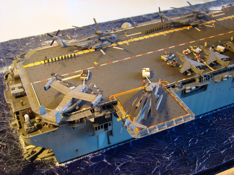 USS WASP LHD-1 1/350 Revell  Dsc09175c