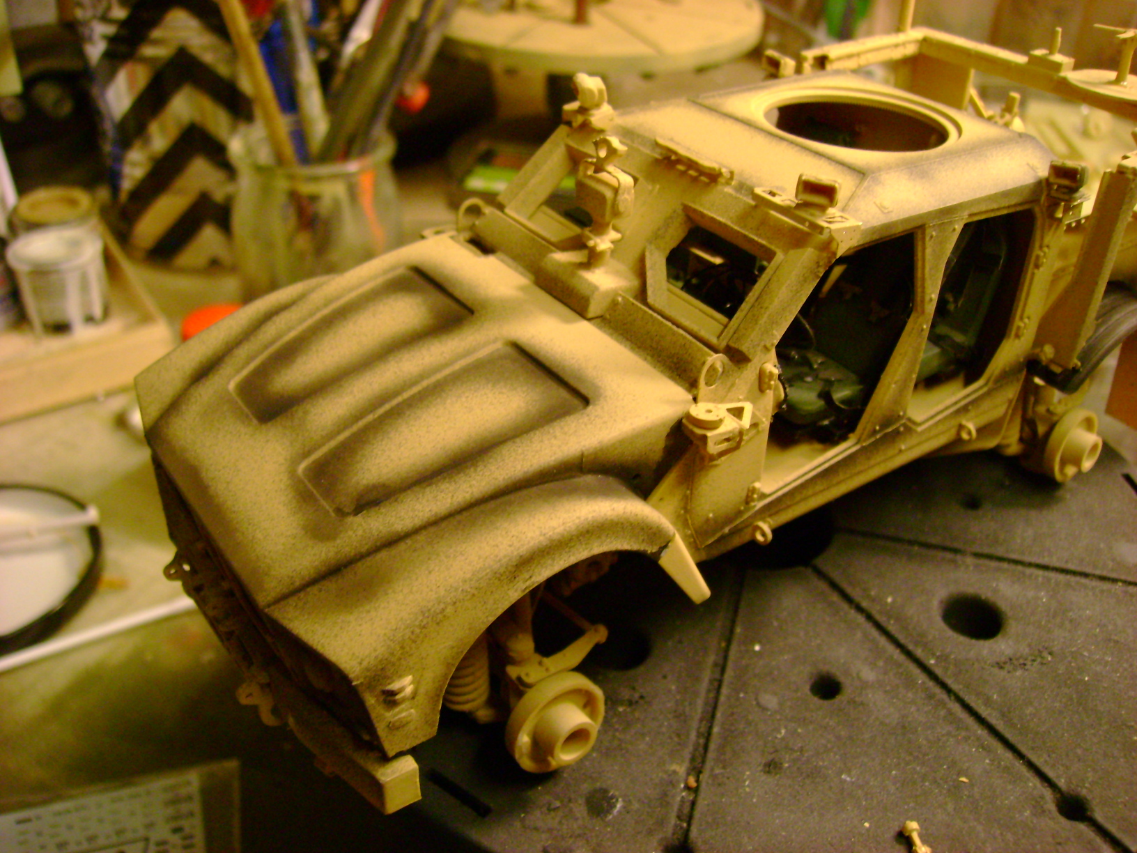 M-ATV Oshkosh....Kit Panda 1/35...Projet terminer !!!!!!!!!! ENFIN !!!!!!!!! - Page 4 130at