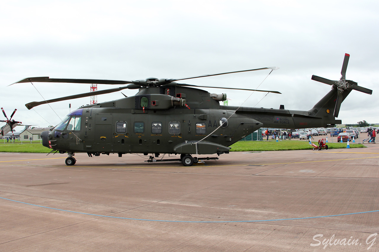 [07-10/07/2012] Royal Air Tattoo 2012 - Page 8 Zj990