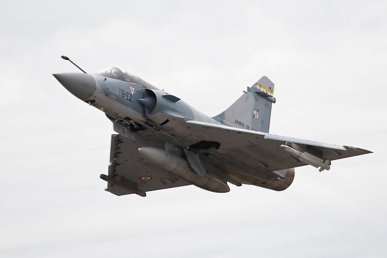 [11/04/2013] Base Aérienne 118 de Mont de Marsan: Centenaire de la "Cocotte" escadrille BR11...  Ewlw