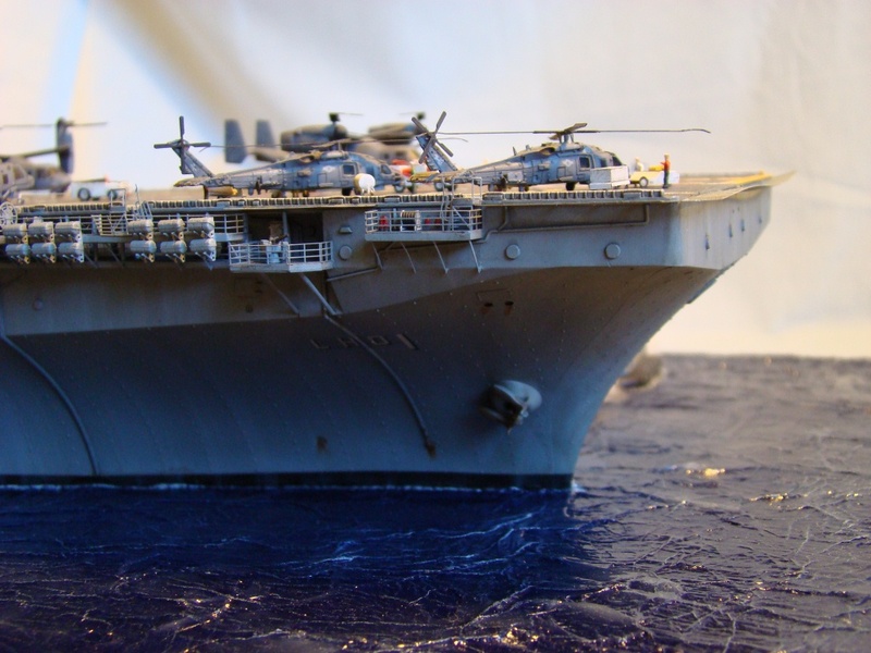 USS WASP LHD-1 1/350 Revell  Dsc09183c